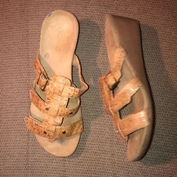 Vionic Corkscrew Wedge - Picture 3 of 7